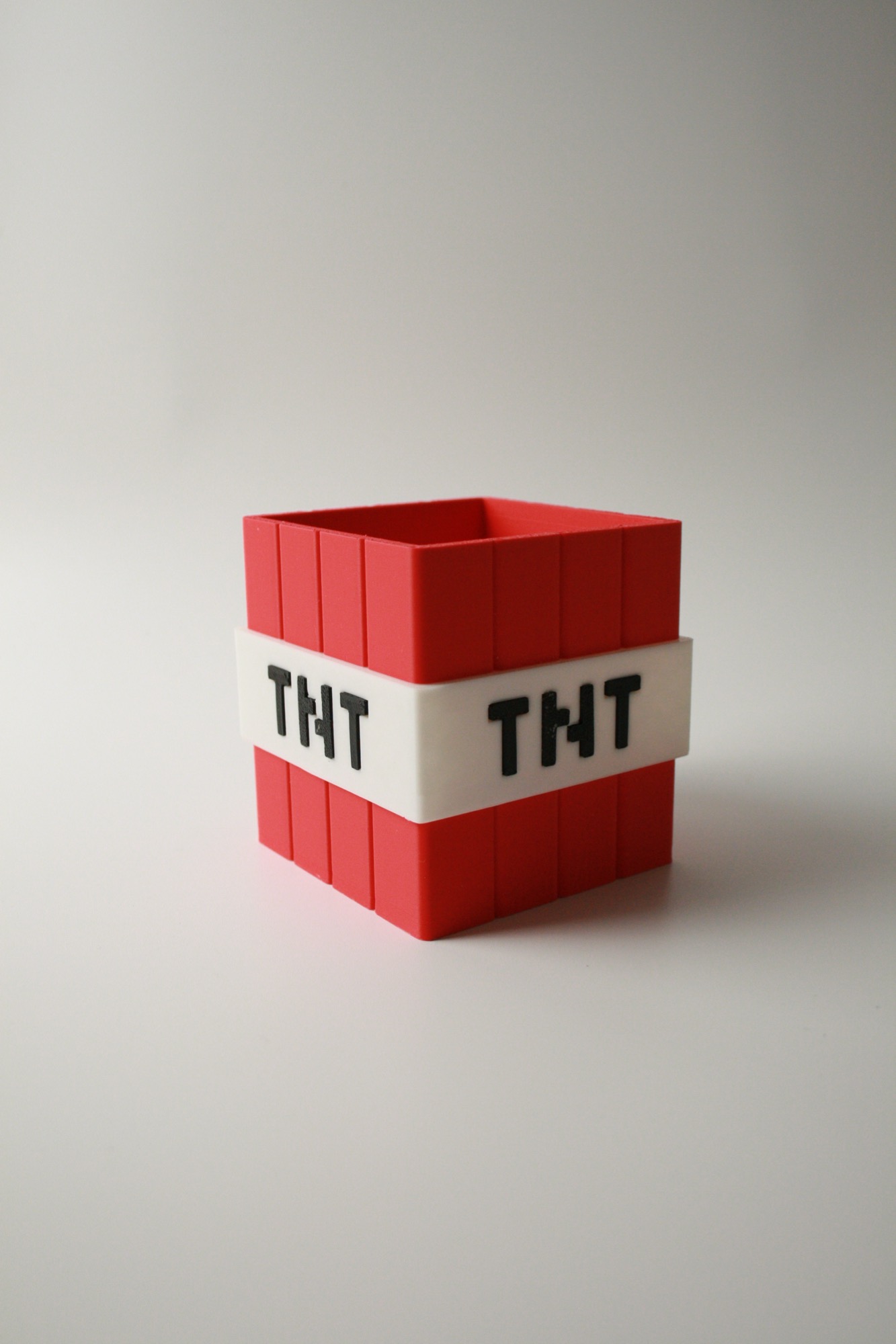 Декоративный объект TNT 7